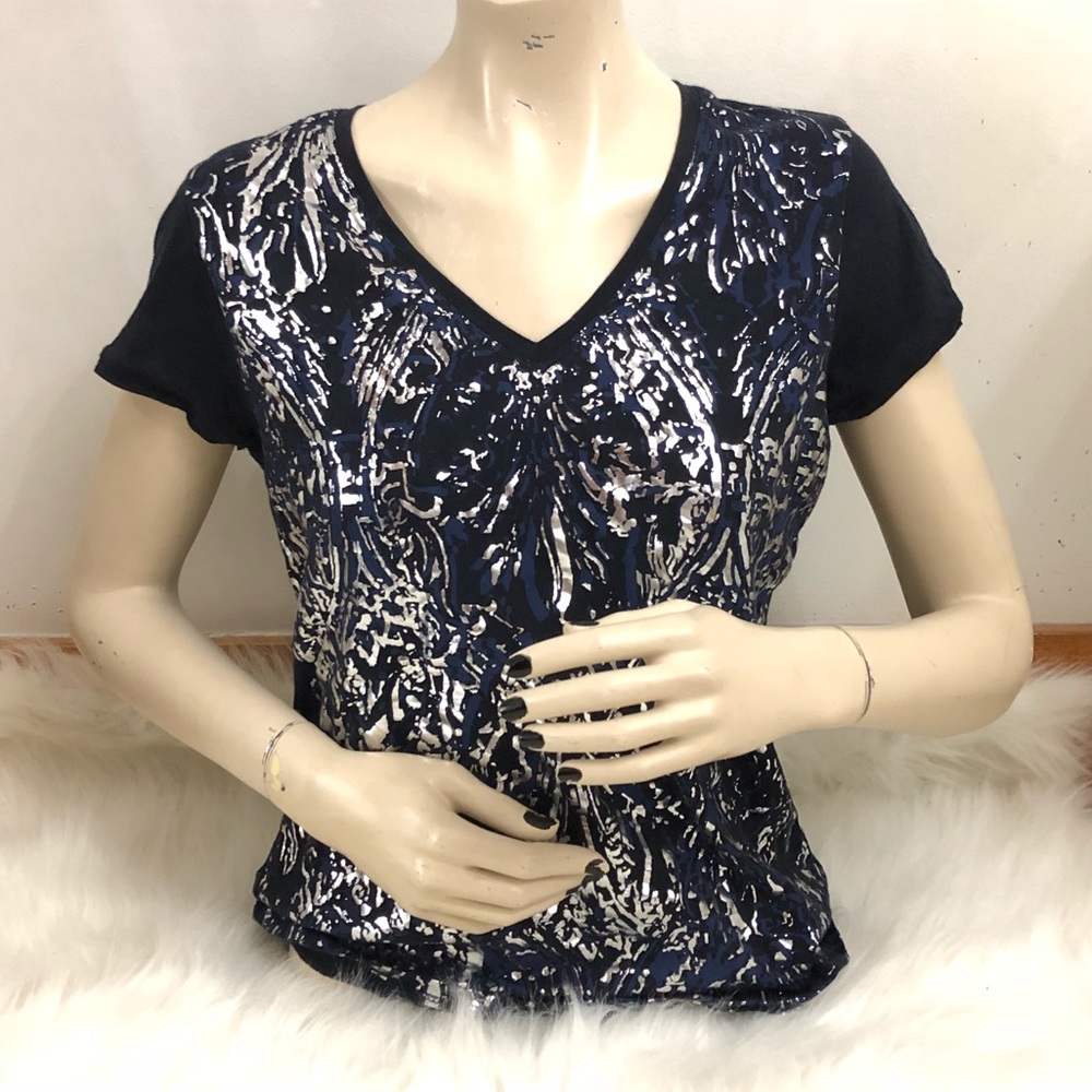 Tahari T-Shirt